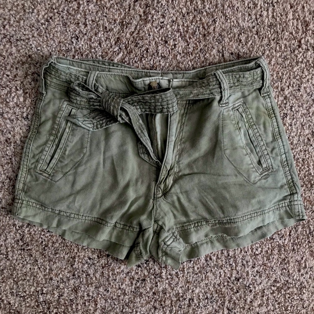 AEO Soft Twill Belted Shorts